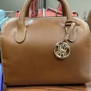 Smith&Wesson-49709-Barrel-Handbag-Cognac